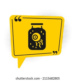 Ojo negro en un ícono de jarra aislado en fondo blanco. Feliz fiesta de Halloween. Símbolo amarillo de burbuja de habla. Vector