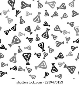 Bolsa negra de basura con el icono del símbolo de reciclaje aislado patrón sin fisuras sobre fondo blanco. Icono de la barra diagonal. Reciclar el signo de la canasta.  Vector