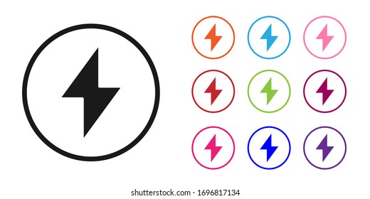 Icono de rayo negro aislado en fondo blanco. Signo Flash. Icono de flash de carga. Tornillo de trueno. Huelga de luz. Establecer iconos coloridos. Ilustración vectorial