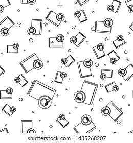 Black line Audio book icon isolated seamless pattern on white background. Book with headphones. Audio guide sign. Online learning concept.  Vector Illustration