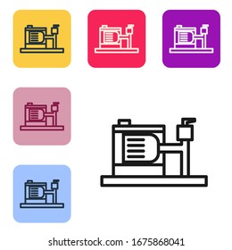 Línea negra Icono de bomba de agua eléctrica aislado en fondo blanco. Establecer iconos en botones cuadrados de color.  Ilustración vectorial