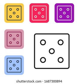 Icono de dados de juego en línea negra aislado en fondo blanco. Juegos de casino. Establecer iconos en botones cuadrados de color. Ilustración vectorial