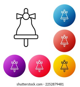 Schwarze Linie Frohe Weihnachtsklingelsymbol einzeln auf weißem Hintergrund. Erinnerungssymbol, Dienstglocke, Handzeichen, Benachrichtigung. Stellen Sie die Symbole bunter Kreis-Schaltflächen ein. Vektorgrafik