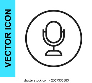 Icono de micrófono de línea negra aislado en fondo blanco. En el micrófono del micrófono del radio de aire. Firma del altavoz.  Vector