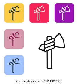 Línea negra Icono del hacha de tomahawk nativo americano aislado en fondo blanco. Establezca iconos en los botones cuadrados de color. Vector