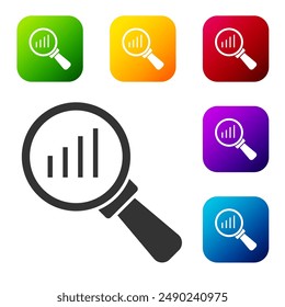 Lupa negra e icono de análisis de datos aislado sobre fondo blanco. Establecer iconos en Botones cuadrados de color. Vector