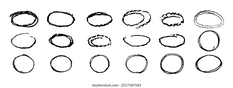 Círculos de destaque de lápiz negro. Crayon elipses escritas a mano estilo doodle. Niños dibujados de marcos delgados y redondos. Vector colección de Formas redondas a mano alzada para destacar en la lista de tareas pendientes, texto