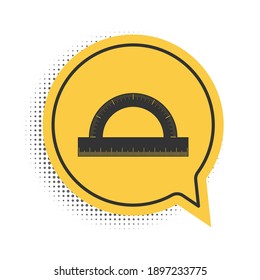 Cuadrícula de protractor negro para medir el icono de grados aislado en el fondo blanco. Medidor de ángulo de inclinación. Herramienta de medición. Símbolo geométrico. Símbolo amarillo de burbuja de habla. Vector.