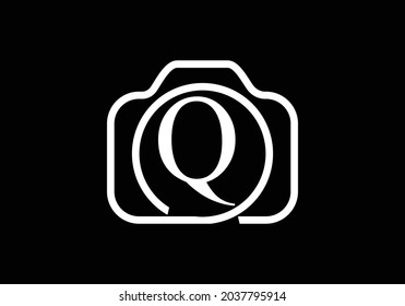 Black Q monogram letter luxury alphabet with a camera icon. Photography logo vector illustration. Modern logo design for photography business, and company identity.