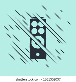 Icono de control remoto negro aislado en fondo verde. El estilo de Glitch. Ilustración vectorial