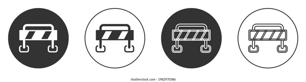 Icono de barrera de la carretera negra aislado en fondo blanco. Símbolo de área restringida que se encuentra en proceso de construcción. Reparación. Botón Círculo. Vector