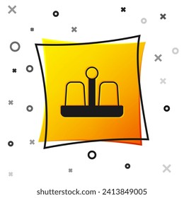 Schwarzes Salz und Pfeffer Symbol einzeln auf weißem Hintergrund. Gewürze kochen. Gelber Quadrat-Knopf. Vektorgrafik