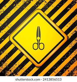 Schwarze Scheren Symbol einzeln auf gelbem Hintergrund. Schneidersymbol. Vorzeichen des Schneidwerkzeugs. Warnzeichen. Vektorgrafik