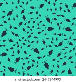 Icono de árbol negro aislado sin patrón en el fondo verde. Símbolo de bosque.  Vector
