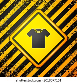 Schwarzes T-Shirt Symbol einzeln auf gelbem Hintergrund. Warnzeichen. Vektorgrafik