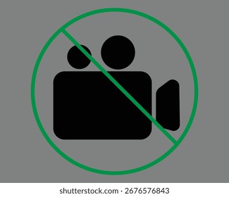 Video Icono negro de la cámara con el círculo verde de la prohibición y la barra en fondo gris prohibido