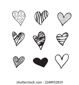 conjunto de doodle de corazones negros y blancos. Diferentes formas y patrones de corazones aislados en un fondo blanco. Día de San Valentín. Clipart. Ilustración del vector