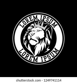 BLACK AND WHITE LION KING HEAD CARTOON WITH CROWN VECTOR ROUND LOGO TEMPLATE