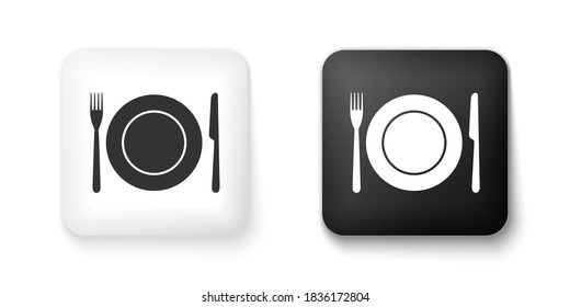 Placa negra y blanca, bifurcación e icono de cuchillo aislados en fondo blanco. Símbolo de cubiertos. Señal de restaurante. Botón cuadrado. Vector.
