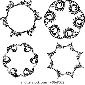 Black and white symmetric circular patterns