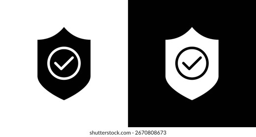 Versões em preto e branco de um ícone de escudo com uma marca de seleção dentro de um círculo. Perfeito para conceitos de segurança, aprovação ou verificação.