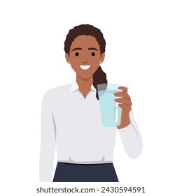 Una mujer negra sostiene un vaso de agua en su mano. El concepto de balance hídrico y salud. Ilustración vectorial plana aislada sobre fondo blanco