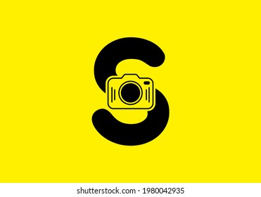 Black yellow of initial S letter with camera design