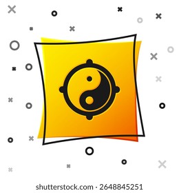 Símbolo Yin Yang preto de harmonia e equilíbrio ícone isolado no fundo branco. Botão quadrado amarelo. Vetor