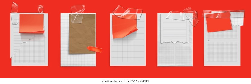 Papel de nota en blanco pegado con cinta adhesiva transparente. Recordatorio plano y arrugado blanco, marrón y rojo y para hacer pegatina con patrón a cuadros y forrado, bordes y pliegues cortados en bruto.