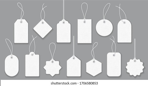 Etiquetas de precios o de regalo en papel blanco en blanco en diferentes formas. Conjunto de etiquetas con cable.