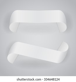 Plantilla vectorial de etiquetas rodadas en papel blanco en blanco.