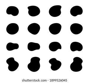 Blob formt Vektorset. Organische abstrakte Lodge-Elemente monochrome Kollektion. Inkblot einfache Silhouette. Schwarz-Weiß-Minimalformen einzeln auf weißem Hintergrund