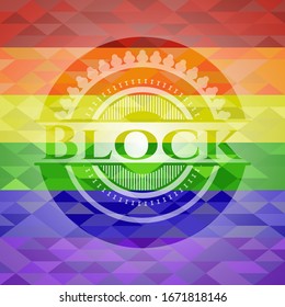 emblema de bloque sobre fondo de mosaico con los colores de la bandera LGBT