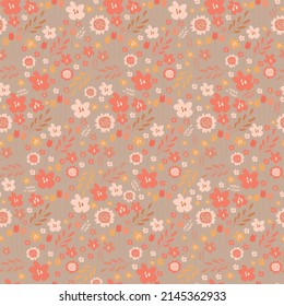Blühende Wiese im Mittelsommer trendy nahtlose Muster. Pflanzenhintergrund für Mode, Wallpaper, Druck. Viele verschiedene Blumen auf dem Feld. Millefleurs im Stil der Freiheit. Trendfarbenes Design