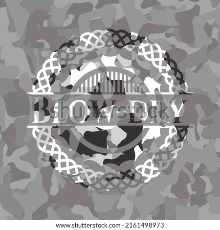 Blow-dry on grey camouflage pattern 