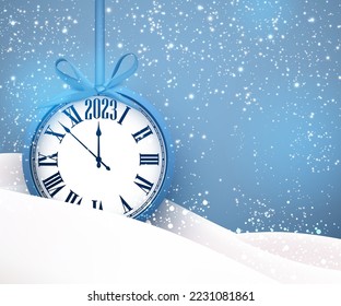 Reloj azul de Navidad en forma de baudible que muestra 2023. Nuevo año de fondo con espacio para texto.