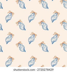 Conchas de caracola azul atadas con lazos naranjas en un patrón sin costuras sobre un fondo beige. Diseño marino minimalista adecuado para impresiones textiles, envolturas de regalo, papelería y productos de playa.