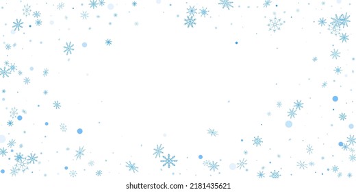 Blaue, feine Schneeflocken im Freien verstreut auf weißem Hintergrund. Festlicher Hintergrund, Postkartendesign, Tapete