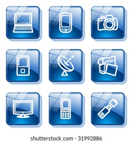 Blue glass button 16