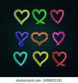 Corazón digital brillante azul de puntos brillantes. Símbolo de corazón de neón de partícula cibernética. Cardiología, concepto de salud..eps