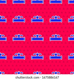 Icono de válvula y tubo metálico de la industria azul aislado sin fisuras en el fondo rojo.  Ilustración vectorial