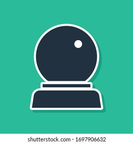 Icono de bola azul mágica aislado en fondo verde. Balón de cristal. Ilustración vectorial