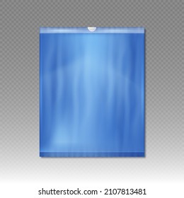 Bolsa de plástico azul para basura y basura. Burla vectorial realista de la bolsa de trasvase de polietileno aislada en un fondo transparente.