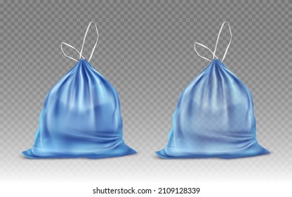 Bolsa de plástico azul para basura y basura. Burla vectorial realista de la bolsa de basura de polietileno. Saco con negrita con cadena atada aislado en fondo transparente