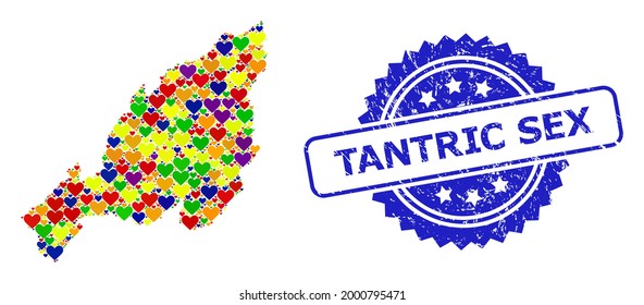 Estampado rosa azul con título de sexo tántrico. Mapa de mosaico vectorial LGBT del estado de Nagaland con encantadores corazones. Mapa del collage del estado de Nagaland diseñado con hermosos corazones en brillantes tonos.