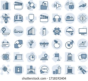 Conjunto de íconos de línea vectorial editable en tonos azules y sombreados - vector transportador de equipaje, llegada, wc hembra, coche, santa claus, lollipop, edificio de oficinas, estadísticas de crecimiento, vial de análisis de sangre, músculos abdominales