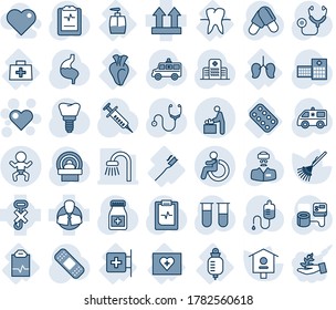 Tinta azul y sombra editable conjunto de iconos de línea vector - vector de bebé, incapacitado, habitación, corazón, rastrillo, casa de aves, estetoscopio, jeringa, presión arterial, vial de prueba, cuentagotas, botella, parche, tomografía