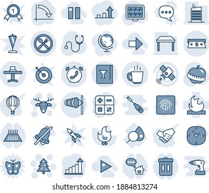 Tinta azul y sombra editable conjunto de iconos de línea vector - vector de viento, alarma de teléfono, árbol de navidad, ciervo, estadística de crecimiento, calculadora, gráfico de crisis, fuego, pulso de monitoreo, estetoscopio, dieta, análisis de sangre