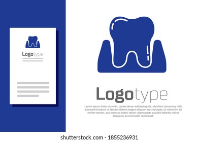 Icono de diente azul aislado en fondo blanco. Símbolo dental para clínica odontológica o centro médico odontológico y paquete de pasta dental. Elemento de plantilla de diseño de logotipo. Vector.