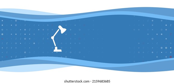 Banner ondulado azul con un símbolo de lámpara de mesa blanca a la izquierda. En el fondo, hay pequeñas formas blancas, algunas de ellas rojas. Hay un espacio vacío para el texto en el lado derecho